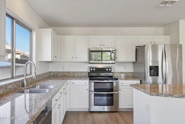 $650,000 | 2242 East Soft Wind Drive, Phoenix, AZ 85024