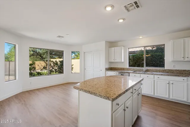 $650,000 | 2242 East Soft Wind Drive, Phoenix, AZ 85024