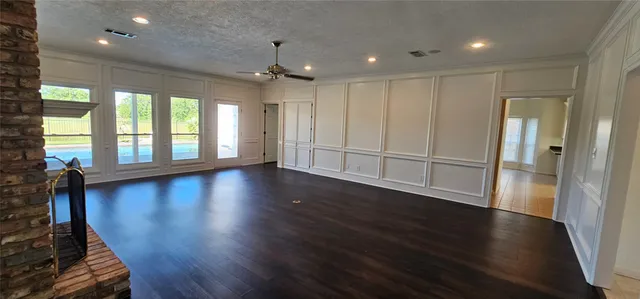 $385,000 | 6180 Sheridan Oaks Drive, Beaumont, TX 77706