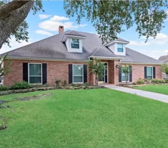$385,000 | 6180 Sheridan Oaks Drive, Beaumont, TX 77706