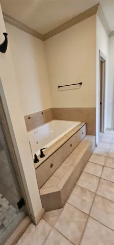 $385,000 | 6180 Sheridan Oaks Drive, Beaumont, TX 77706