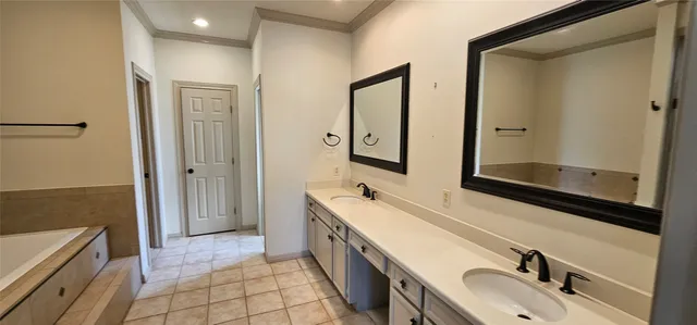 $385,000 | 6180 Sheridan Oaks Drive, Beaumont, TX 77706