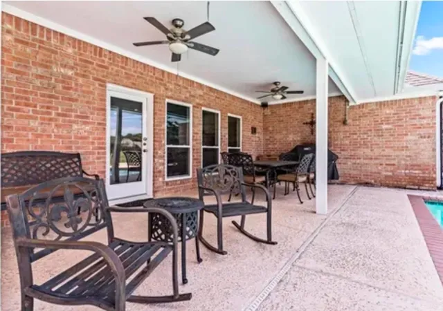 $385,000 | 6180 Sheridan Oaks Drive, Beaumont, TX 77706