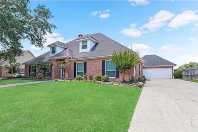 $385,000 | 6180 Sheridan Oaks Drive, Beaumont, TX 77706