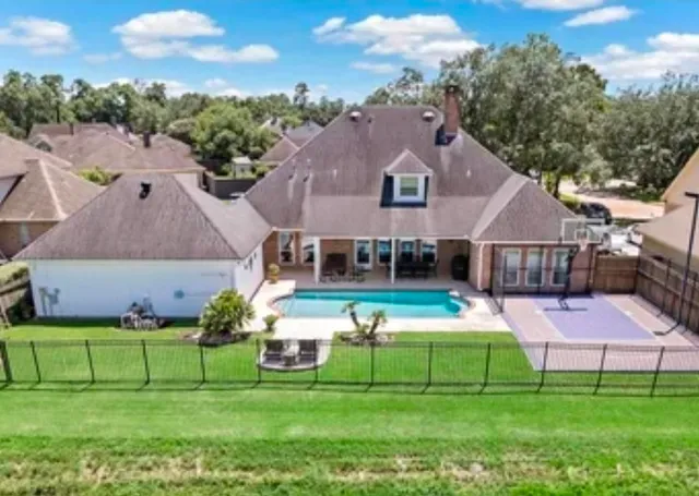 $385,000 | 6180 Sheridan Oaks Drive, Beaumont, TX 77706