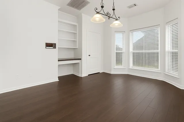 $385,000 | 6180 Sheridan Oaks Drive, Beaumont, TX 77706