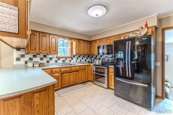 $369,900 | 18397 Hwy Hh, Lebanon, MO 65536
