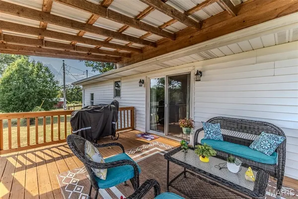 $369,900 | 18397 Hwy Hh, Lebanon, MO 65536