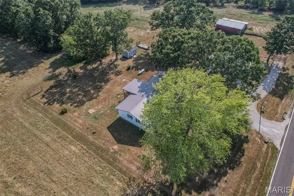 $369,900 | 18397 Hwy Hh, Lebanon, MO 65536