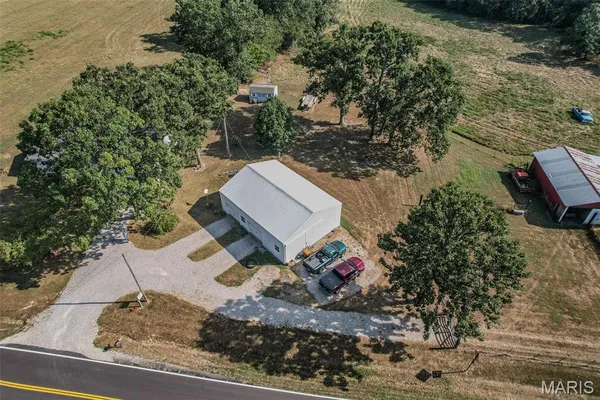 $369,900 | 18397 Hwy Hh, Lebanon, MO 65536