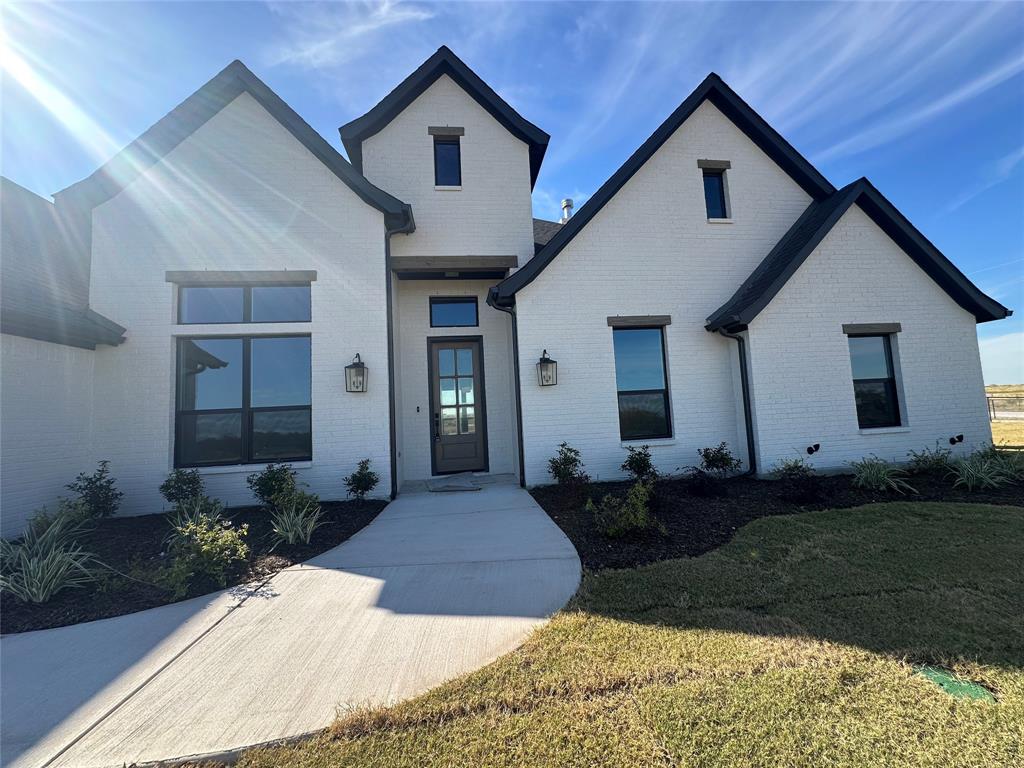 108 Blackstar Lane Decatur, TX 76234 - Photo 3 of 37