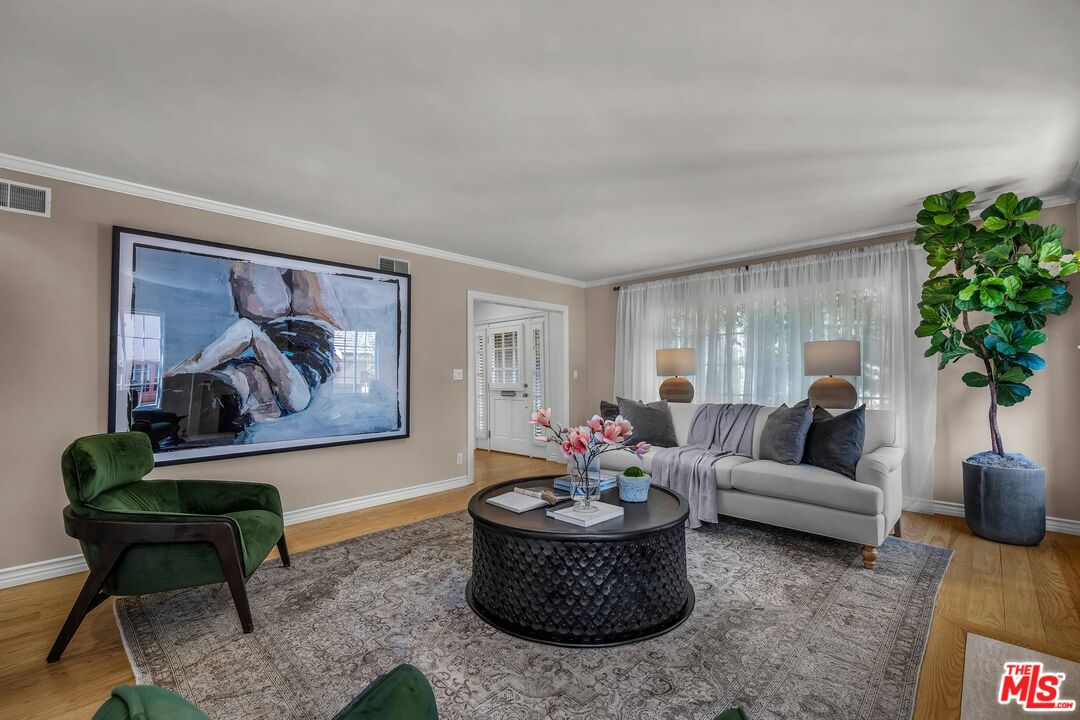 415 North Bonhill Road Los Angeles, CA 90049 - Photo 6 of 45 Gallery Image 6