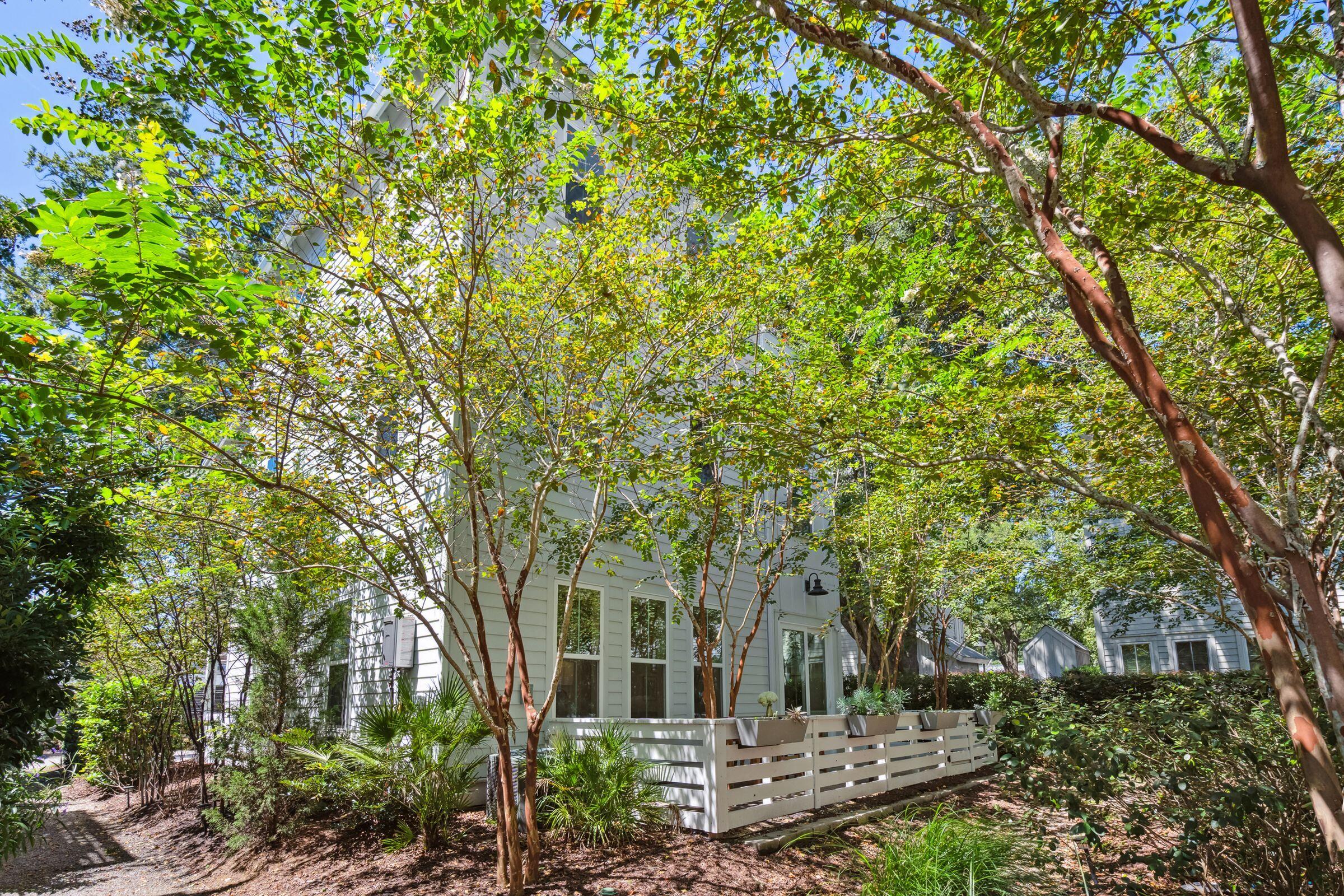 125 Bratton Circle Mount Pleasant, SC 29464 - Photo 41 of 53 125BrattonCircle-KeenEyeMarketing-056