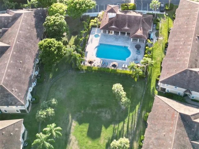 $730,000 | 8761 The Esplanade, Unit 6, Orlando, FL 32836