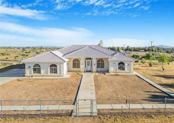 $658,000 | 10490 Joshua Road, Oak Hills, CA 92344