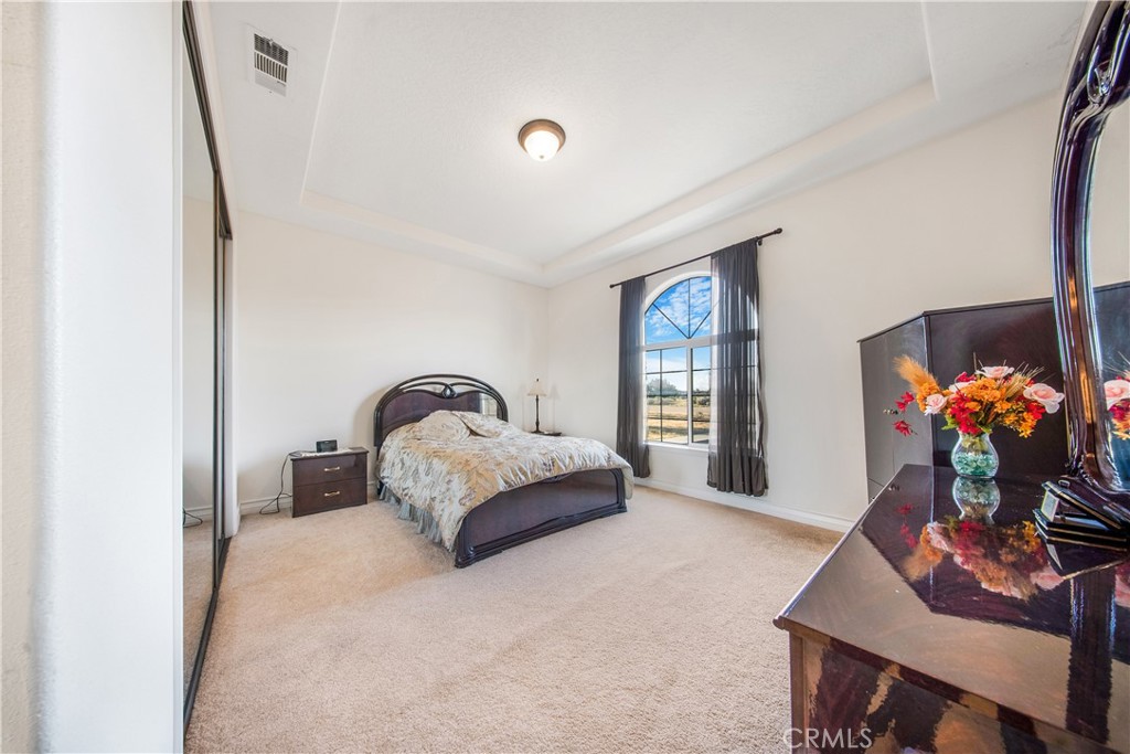 10490 Joshua Road Oak Hills, CA 92344 - Photo 32 of 59