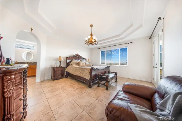 $658,000 | 10490 Joshua Road, Oak Hills, CA 92344