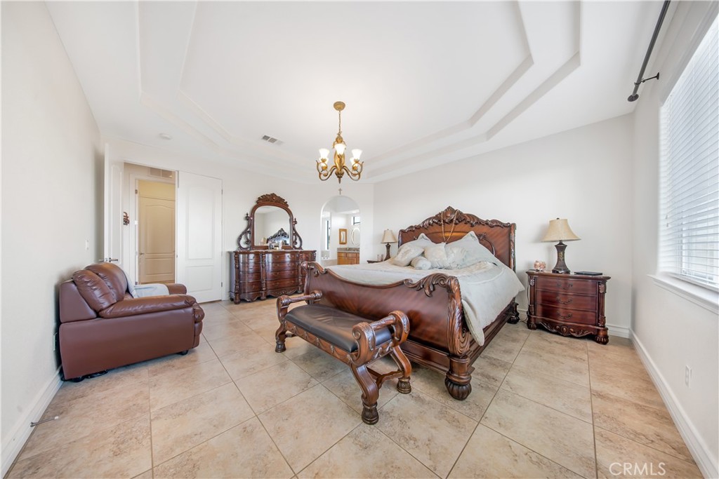 10490 Joshua Road Oak Hills, CA 92344 - Photo 38 of 59