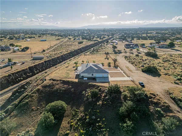 $658,000 | 10490 Joshua Road, Oak Hills, CA 92344
