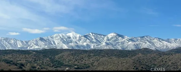 $658,000 | 10490 Joshua Road, Oak Hills, CA 92344