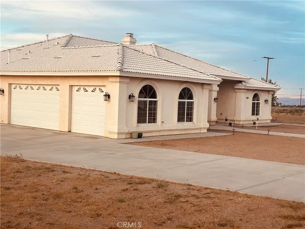 $658,000 | 10490 Joshua Road, Oak Hills, CA 92344