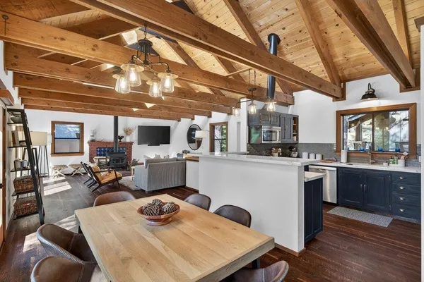 $1,025,000 | 11805 St Bernard Drive, Truckee, CA 96161