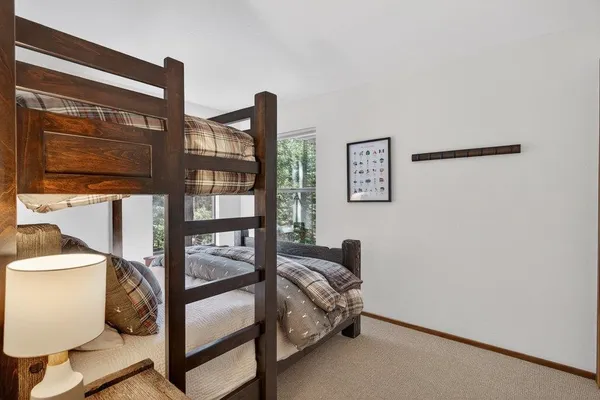 $1,025,000 | 11805 St Bernard Drive, Truckee, CA 96161