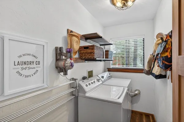$1,025,000 | 11805 St Bernard Drive, Truckee, CA 96161