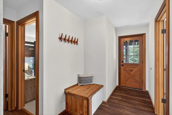 $1,025,000 | 11805 St Bernard Drive, Truckee, CA 96161
