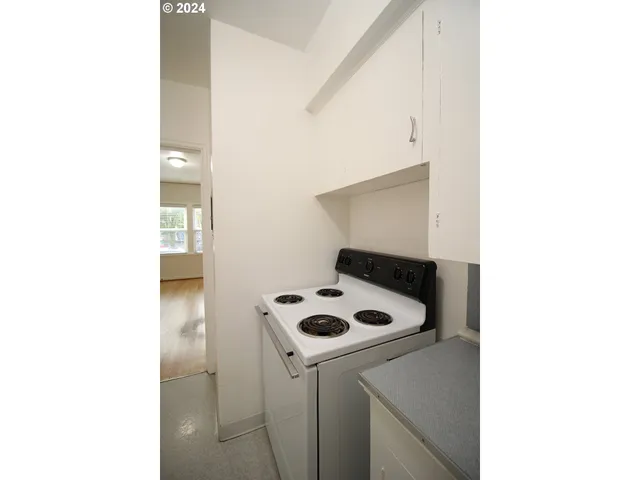 $1,090,000 | 1805 Northeast 8th Avenue, Portland, OR 97212