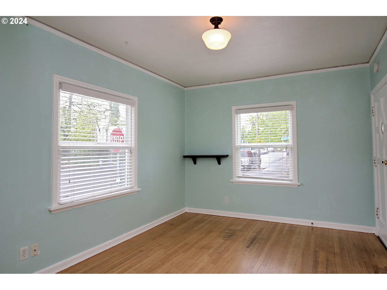 1805 Northeast 8th Avenue Portland, OR 97212 - Photo 27 of 32