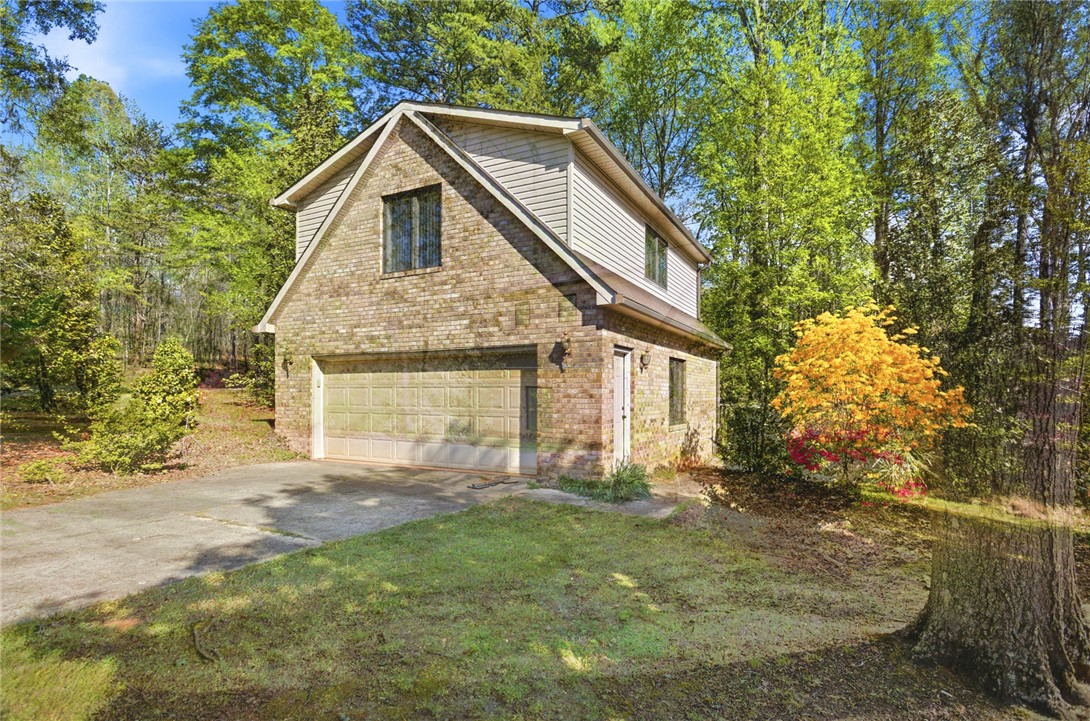 302 Petty Road Seneca, SC 29672 - Photo 4 of 49