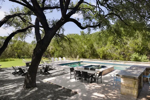 $1,999,000 | 11505 Southwest Oaks, Austin, TX 78737