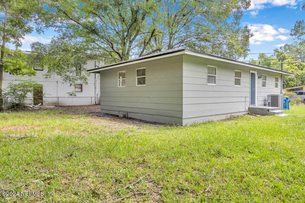 1707 Rutledge Avenue Jacksonville, FL 32208 - Photo 33 of 34 1707 Rutledge Ave-32