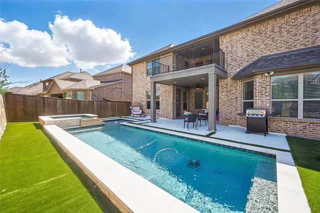 $999,999 | 2421 Barton Creek Boulevard, The Colony, TX 75056