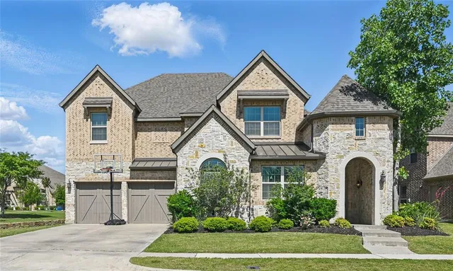 $999,999 | 2421 Barton Creek Boulevard, The Colony, TX 75056