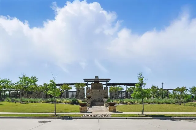 $999,999 | 2421 Barton Creek Boulevard, The Colony, TX 75056