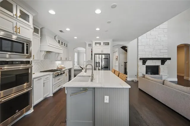 $999,999 | 2421 Barton Creek Boulevard, The Colony, TX 75056