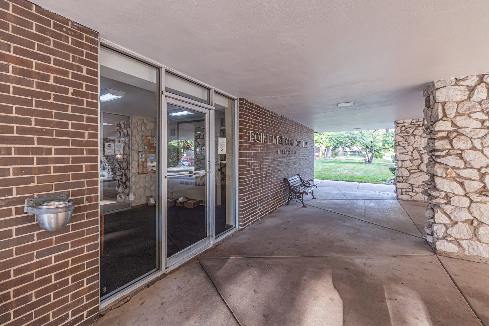 1311 South Finley Road, Unit 316 Lombard, IL 60148 - Photo 3 of 20 Gallery Image 3