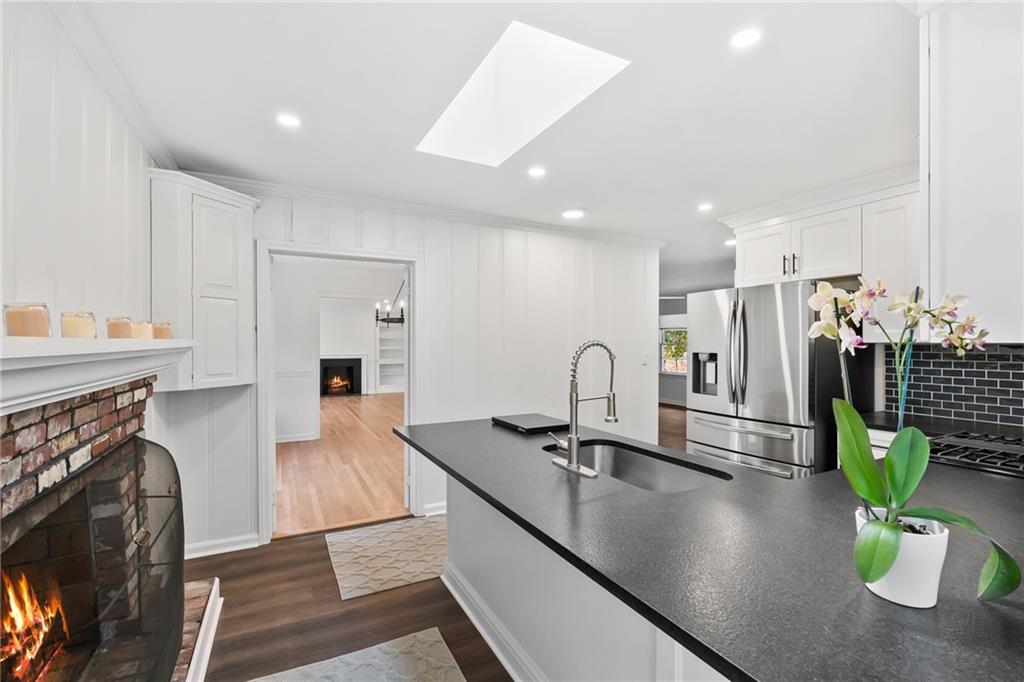 2347 Clairmont Road Atlanta, GA 30329 - Photo 16 of 68