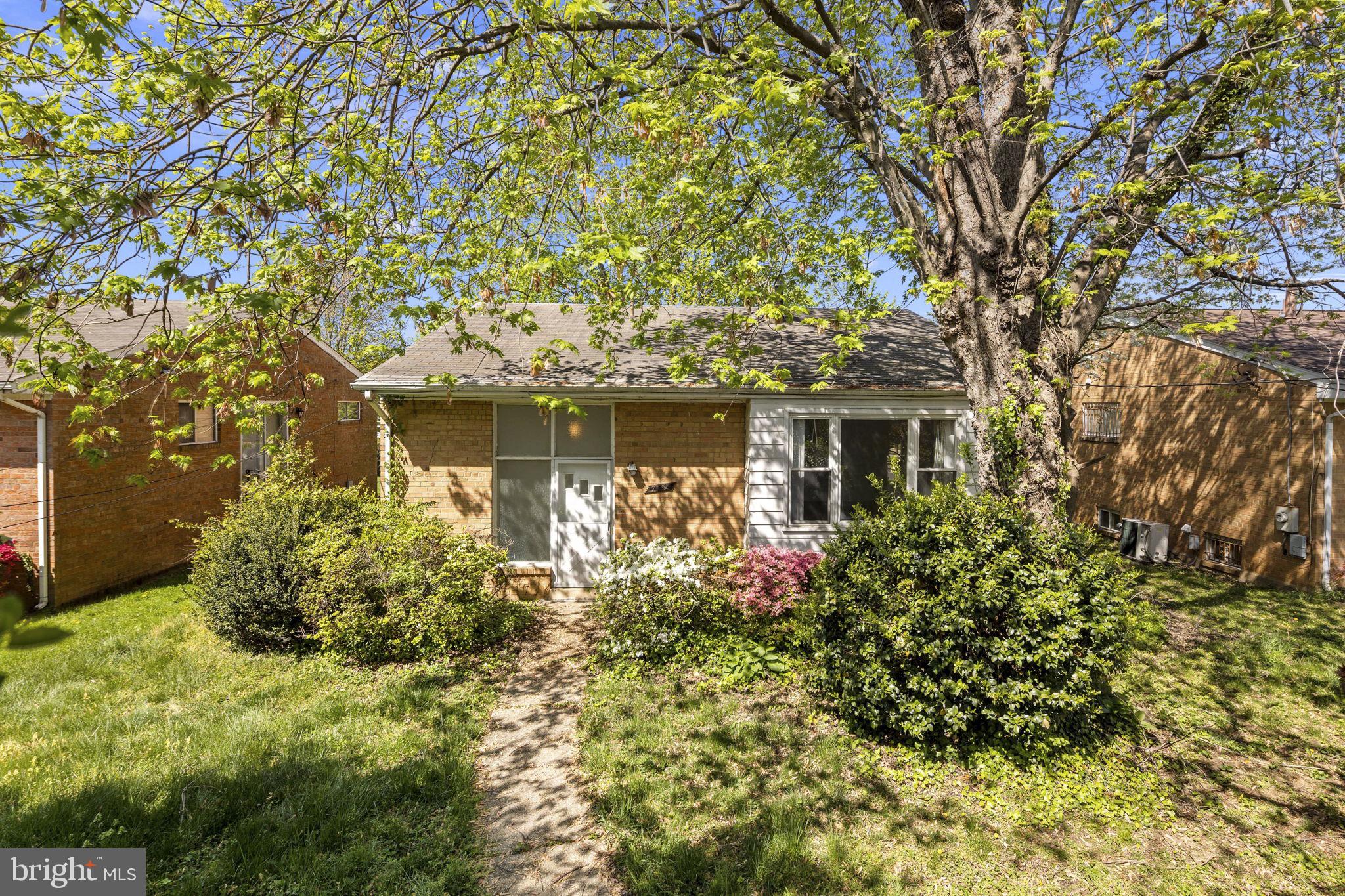7432 Blair Road Northwest Washington, DC 20012 - Photo 7 of 27 Gallery Image 7