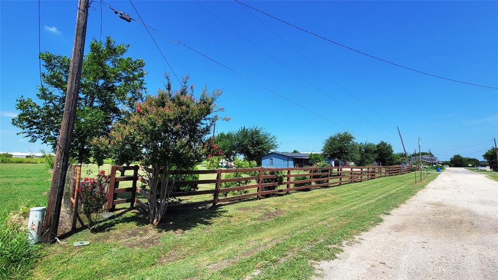 104 Mimosa Way Venus, TX 76084 - Photo 33 of 37 a view of a park with large trees