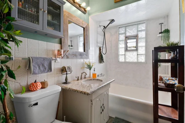 $229,999 | 1944 Warwick Avenue, Whiting, IN 46394