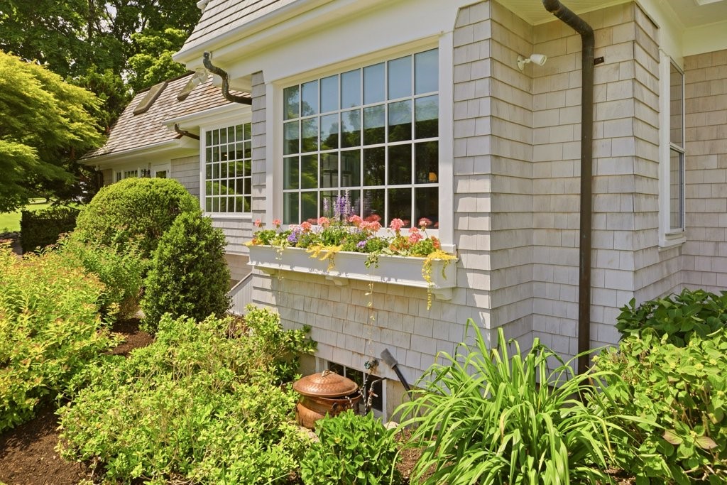 148 Nanaquaket Road Tiverton, RI 02878 - Photo 21 of 47