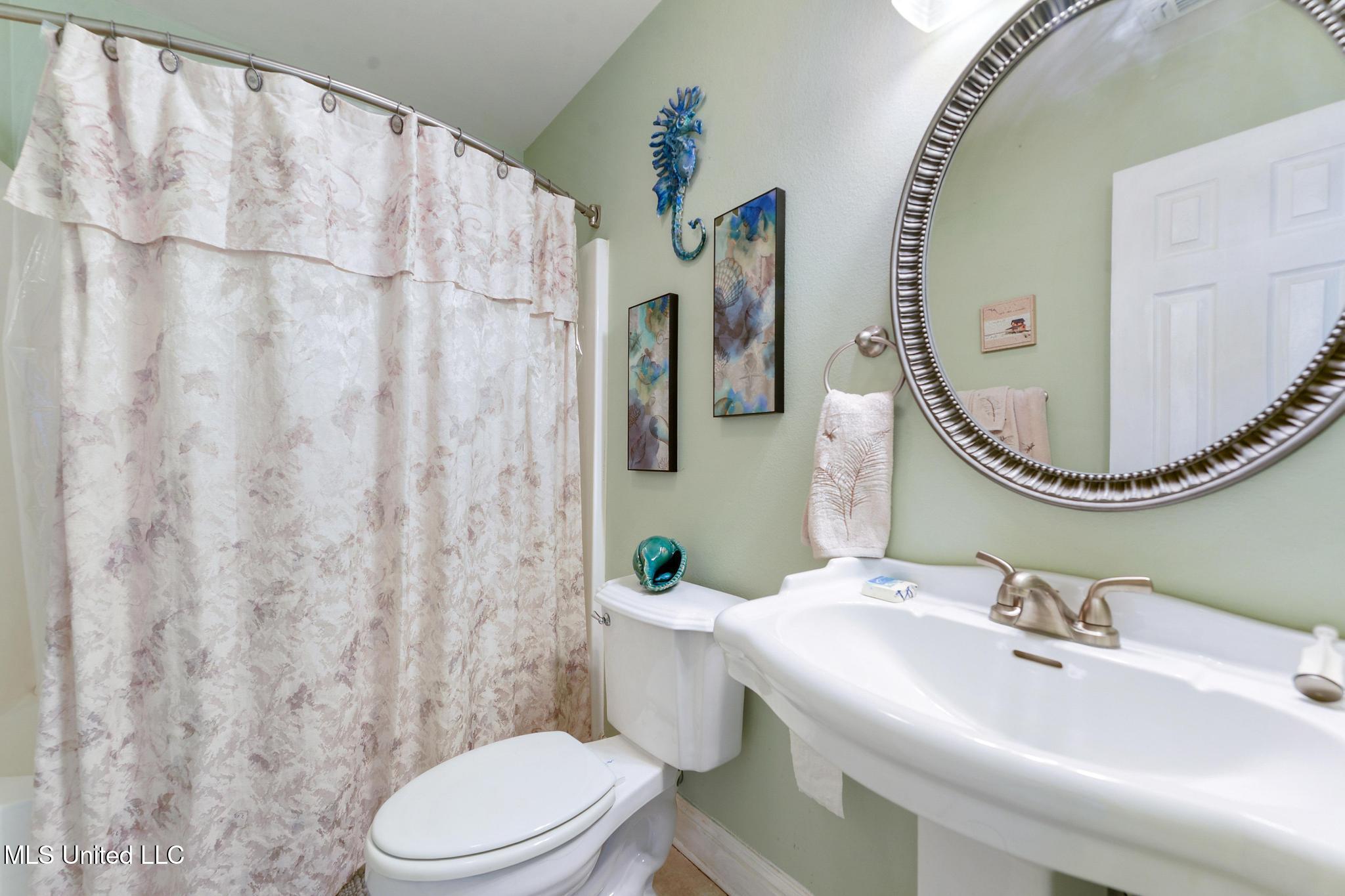 284 Lanai, Unit Z Diamondhead, MS 39525 - Photo 12 of 26 Primary Bathroom
