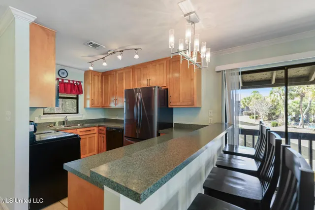 $167,000 | 284 Lanai, Unit Z, Diamondhead, MS 39525