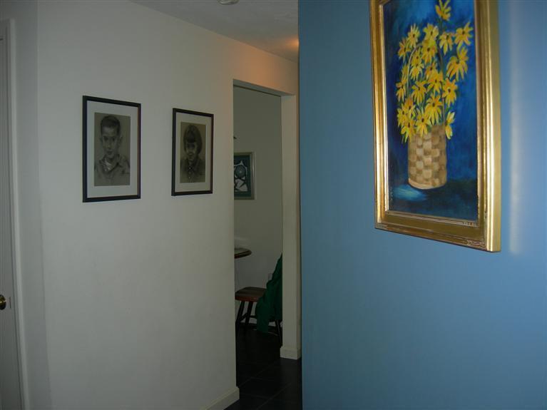 23 North Ridge Road, Unit 450 Mashpee, MA 02649 - Photo 17 of 25 a small space with a painting on the wall