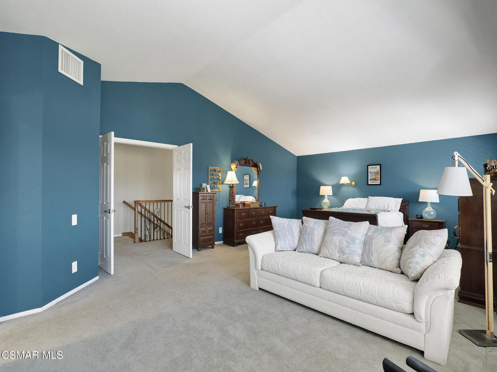 11823 Maple Crest Street Moorpark, CA 93021 - Photo 24 of 55