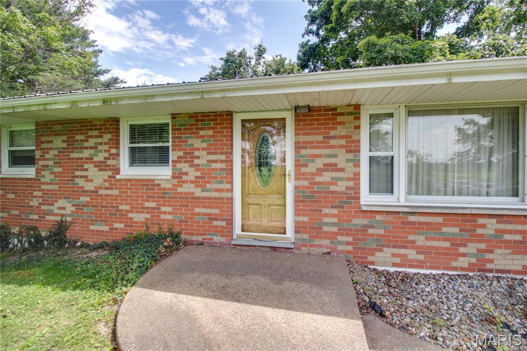 6155 Raymond Road Bunker Hill, IL 62014 - Photo 22 of 64