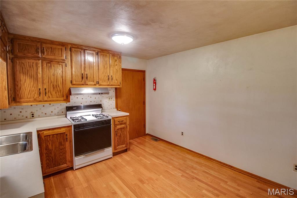 6155 Raymond Road Bunker Hill, IL 62014 - Photo 28 of 64